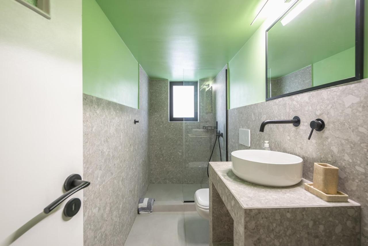 Comfy And Modern Apartment Ateny Zewnętrze zdjęcie