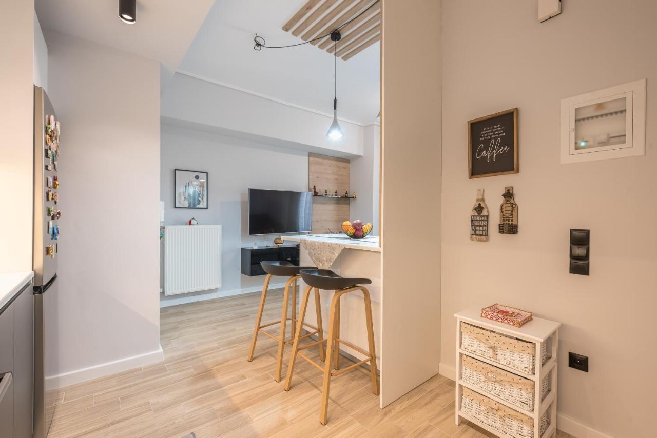 Comfy And Modern Apartment Ateny Zewnętrze zdjęcie